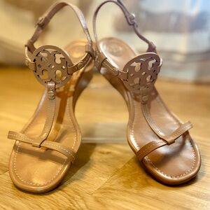 Tory Burch Tan Leather T-Strap Logo Sandals